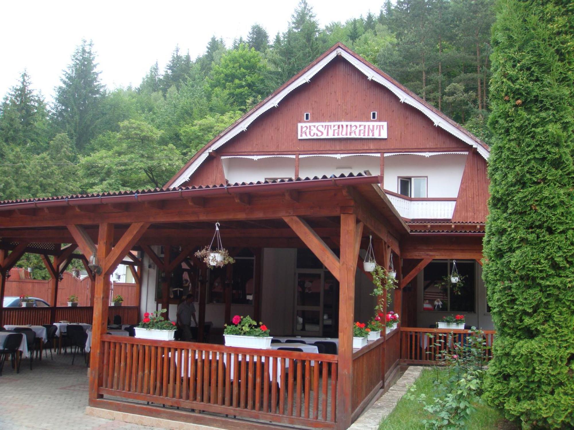Motel Cristina Bicaz Buitenkant foto