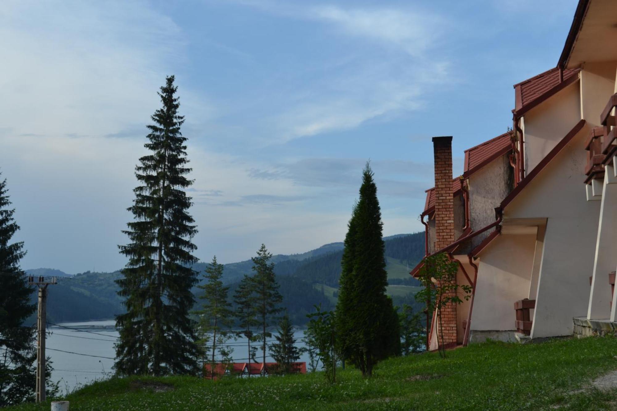 Motel Cristina Bicaz Buitenkant foto